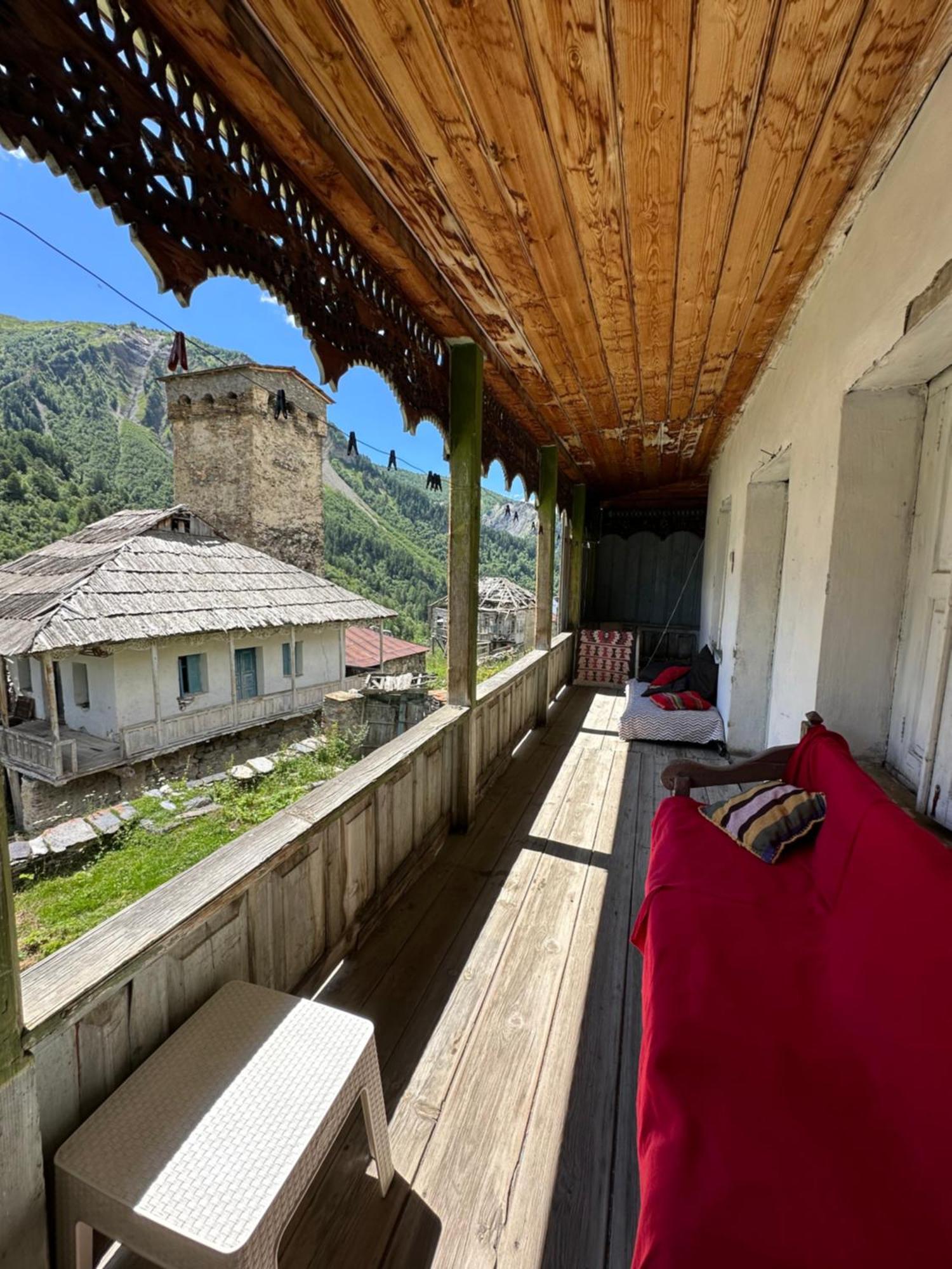 Panorama Guesthouse Mata C. Adishi Esterno foto