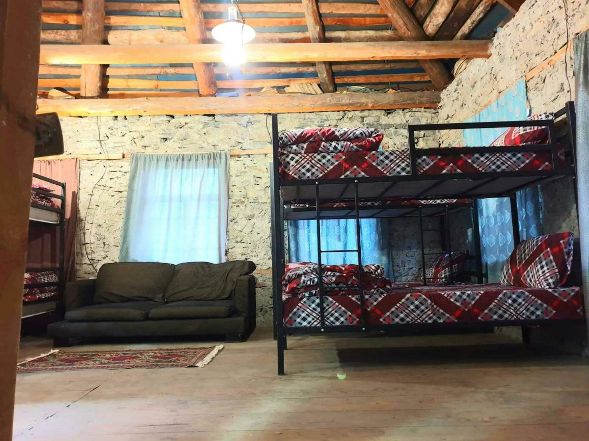 Panorama Guesthouse Mata C. Adishi Esterno foto